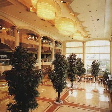 Grand Hotel Busan Bagian luar foto